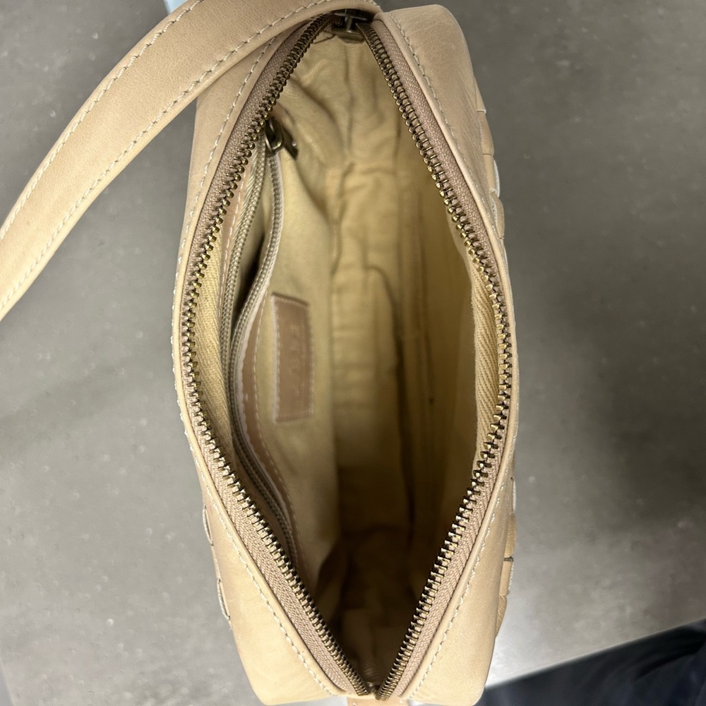 Able crossbody purse